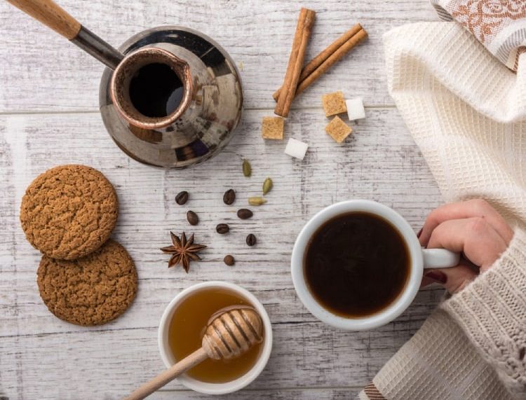 Coffee with honey and honey nutrients